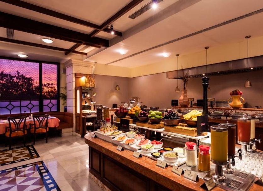Buffet Photo