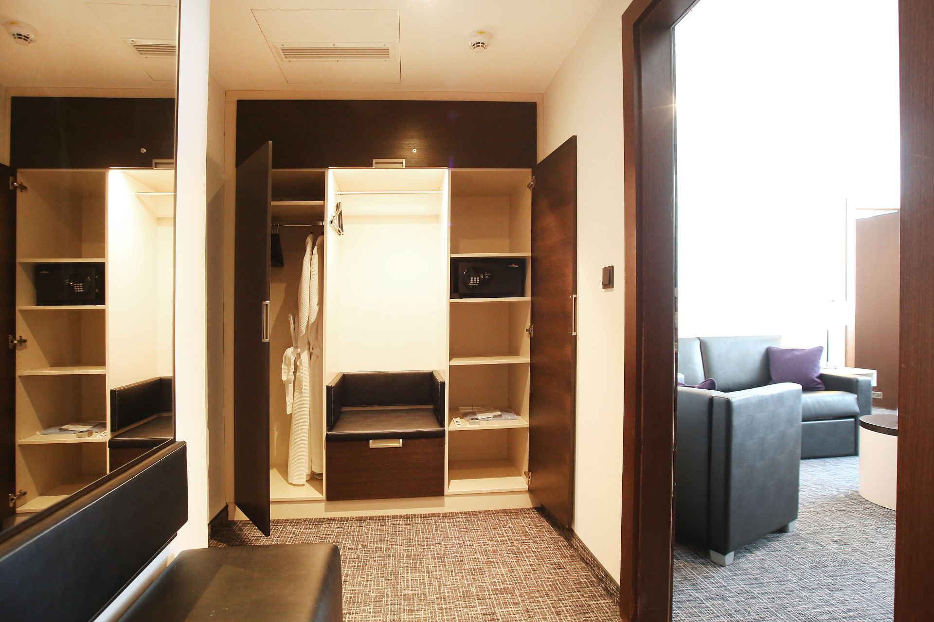 Room amenity
